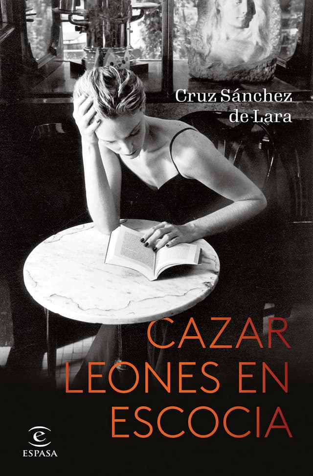 Portada de "Cazar leones en Escocia"